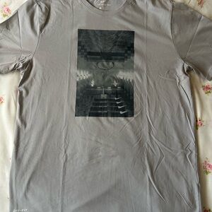 Nike Men's Short Sleeve Tee w/ Basketball Hoop Graphic